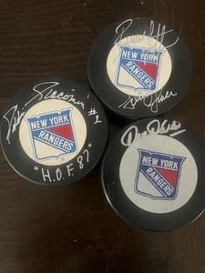NHL New York Rangers Autographed Puck Lot Leetch, Graves, Giacomin, And Maloney - Picture 1 of 13