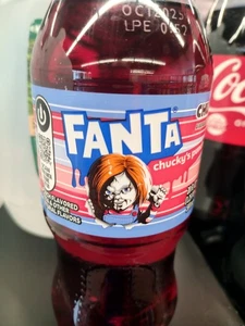 Bottiglia Chucky’s Punch Fanta 20 oz nuova! Soda horror halloween 2025 - Foto 1 di 2