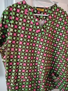 Fashion Scrubs 2 Pocket Brown Scrub Top w Pink/Green Diamonds Size XL - Picture 1 of 1