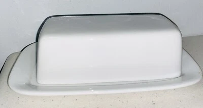 Plato de mantequilla blanco clásico Strawberry Street SW9 10 Foto 1 de 4