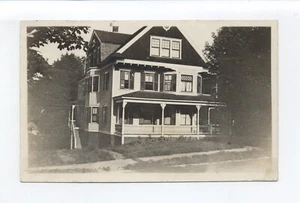 Cartolina fotografica Worcester MA RPPC, 121 Paine Street, ancora lì, "Happy Days" - Foto 1 di 3