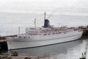 SL0572 - Liner - The Victoria dockt in Dover Harbour - Foto 6x4 - Bild 1 von 1