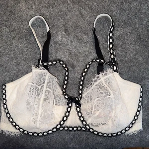Victoria's Secret Dream Angels Push up without Padding Bra 36DD White Strappy - Picture 1 of 5