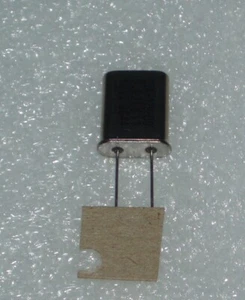 AMECO AC-1 quartz crystal 49U  f= 3.575611 MHz - Picture 1 of 6
