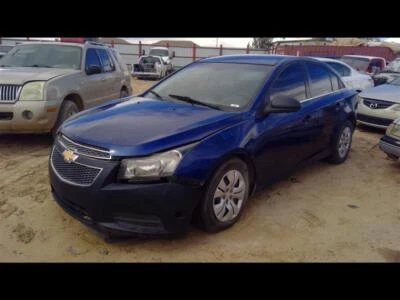 Brazo de control inferior inferior delantero izquierdo usado delantero se adapta a: Chevrolet Cruze 2012 delantero L Foto 1 de 4