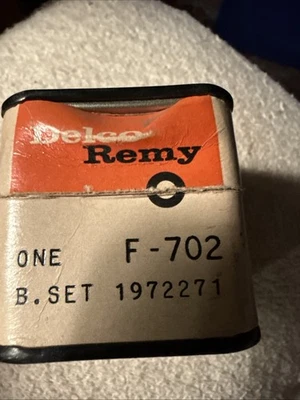 NEW OLD STOCK OEM AC DELCO-REMY ALTERNATOR BRUSH SET & HOLDER 1972271 F-702 - Image 1 of 4