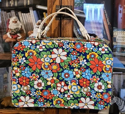 Vintage Vinyl Travel Case Overnight Cosmetic Retro Flower Power Groovy Hippie - Image 1 of 4