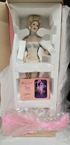 Paradise Galleries Treasury Collection Vegas Showgirl Burlesque Dancer Yvette  - Picture 1 of 10