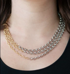 Collana Paparazzi - Metro Madness - Argento (Argento e Oro) - Foto 1 di 6