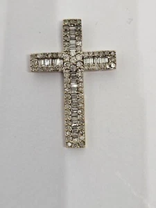 9k Gold Diamond Cross Pendant 1.00cts Stated (2.18g) - Picture 1 of 6