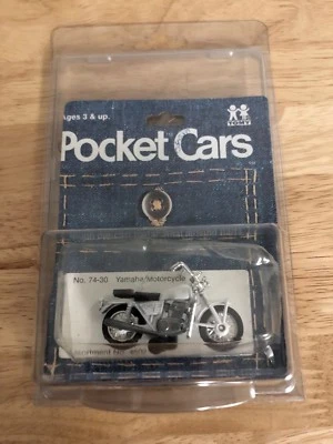 Tomica - Tomy Pocket Car - Raro Motocicleta Yamaha Nº74-30 De Colección Japón Foto 1 de 3