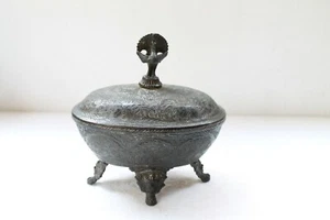 Antique Brass Fully Carved Floral Work Peacock Figure Engraved Legs Box NH3268 - Picture 1 of 12