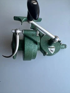 Vintage Centaure Pacific Spinning Reel Made in France. Rare Colour. VG Condition - Picture 1 of 6