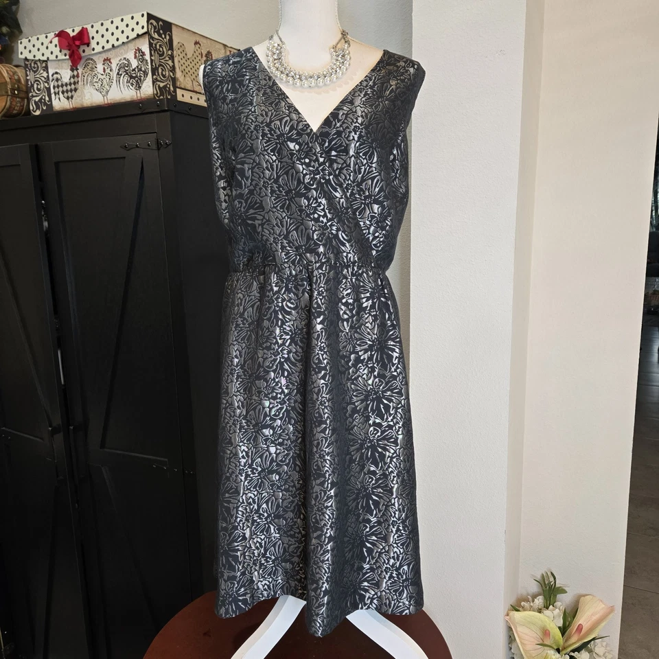 Lane Bryant Crossover  Knee Length Black with Silver Floral size 20. 43 - Image 1 of 4