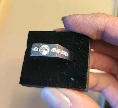 ANILLO QVC Diamonique ~ Plata 925 Circonita Cúbica 9 Piedras 💍 ~ Talla T Foto 1 de 4