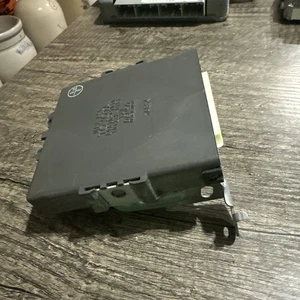 2006-2009 Toyota Prius Power Supply Source Control Module Unit 89670-47010 OEM - Picture 1 of 4