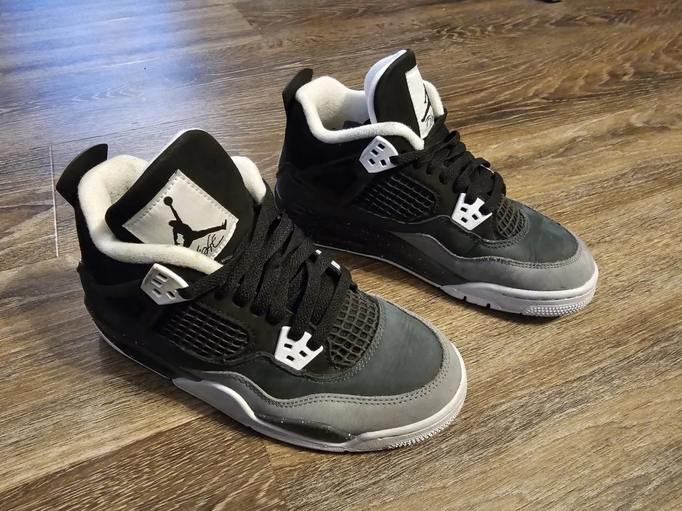 Air Jordan 4 Retro Fear GS 2024 Negro/Blanco/Gris Talla 5Y FQ8213-002 Foto 1 de 4