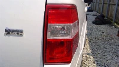 Conjunto de luz trasera derecha usado se adapta a: Ford Expedition 2013 grado derecho A Foto 1 de 4