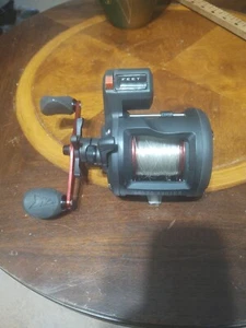 KastKing ReKon Size 20 LH Round Fishing Reel Baitcasting / Line Counter - Picture 1 of 5