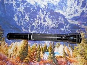 MAG-LITE 15" BLACK INCANDESCENT FLASHLIGHT 3D CELL NICE WORKING NEW BULB - Picture 1 of 4