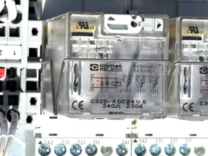 COMAT RELCO RELÈ C32D/DC24 V S 6A 250 VAC-1, 6A 30V DC-1 - Foto 1 di 5