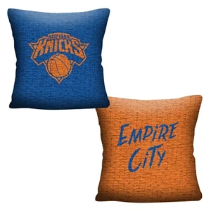 New York Knicks 20" x 20" Invert Woven Pillow - Picture 1 of 1