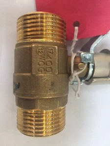 BRASS NP BALL VALVE 2.1/2 "BSP MALE/MALE END C/W LOCK DEVICE (3/4" to 2.1/2" ) - Picture 1 of 5
