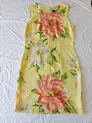 C&A yellow floral short viscose dress, sleeveles, cocktail pencil style, 20 Size - Imagen 1 de 4