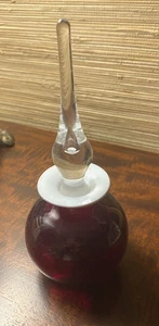 ELEGANT ANTIQUE Pairpoint RUBY BLOWN GLASS WHITE RIM PERFUME BOTTLE & STOPPER - Picture 1 of 4