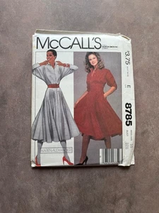 Abito vintage McCalls modello cucito 8785 Misses taglia 10 *non tagliato * - Foto 1 di 2