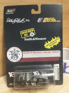 Revell Racing 1/64 NASCAR diecast #16 Smith & Wesson Ron Hornady Jr. Chevy 1996 - Picture 1 of 6
