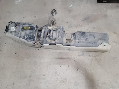 (SOLO RECOGIDA LOCAL) Tanque de combustible Super Cab 126" Wb se adapta a 04-11 Ranger 1935916 Foto 1 de 4