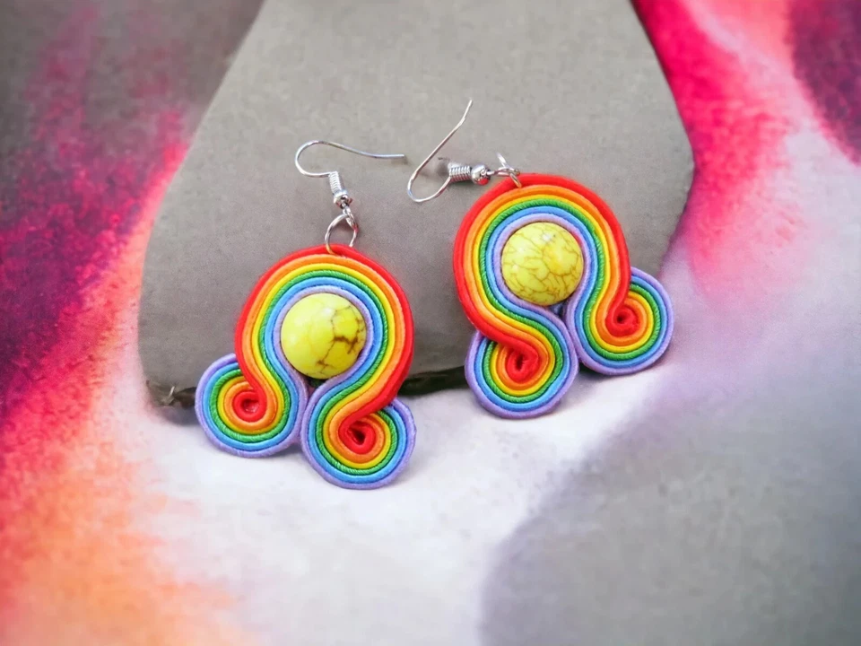 Ohrringe Technik soutache Kunsthandwerk , Regenbogen - Bild 1 von 3