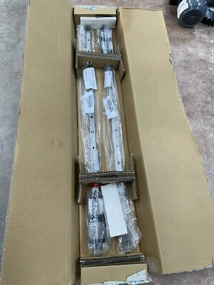 THK 2RSR20VMUU+880LMII Linear Guide Block New Box of 2 - Image 1 of 4