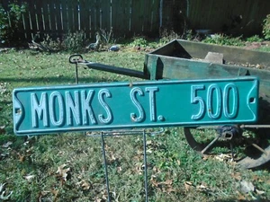 Letrero de calle vintage Monks ST en relieve - Imagen 1 de 4