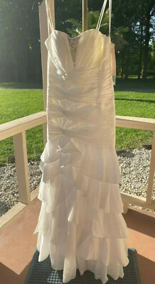 Dave & Johnny Princess White Strapless Wedding dress Women's size 9/10 (NEW) - Image 1 of 4