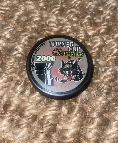 2000 TURNER CUP IHL CHAMPIONS CHAMPS CHICAGO WOLVES PUCK Cover
