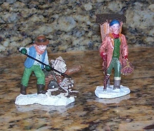 Man Bundling Chopped Wood & Carrying Firewood, Christmas Village Men Figurines - Picture 1 of 3