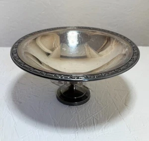 Vintage Discontinued Oneida Parklane Silversmiths Pedestal Dish 3.5 X 7.5” - Picture 1 of 3
