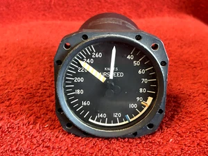 AERO-MACH  MAX ALLOW AIRSPEED INDICATOR P/N 1525-04 CESSNA P/N C661046-0104 - Picture 1 of 6