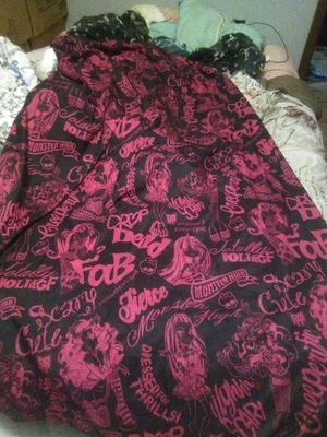 Monster High Twin Fitted Sheet - Image 1 of 4