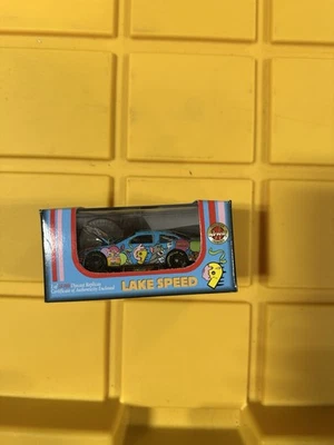 1998 Revell Collection Nascar Ford Taurus #9 Lake Speed Cartoon Network 1:64 H4 - Image 1 of 2