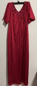 Vintage Shadow Line Nachthemd klein - burgund - Nylon - lang - Bild 1 von 4