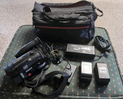 Sony Handycam Video 8 CCD-TR65 Camcorder Camera - Tested - Image 1 of 4