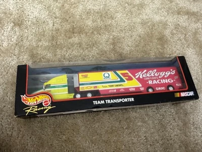 Hot Wheels Racing Team Transporter – Terry Labonte #5 Kellogg’s NASCAR Die-Cast - Image 1 of 4