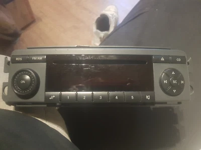 Becker Radio CD für Smart 454 BE 6085 als Bastler/defekt angeboten! - Bild 1 von 4