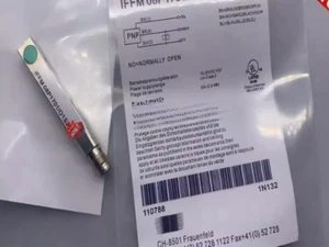 1 Stück Neu für Baumer Electric IFFM 08P1701/01S35L Näherungssensor  - Bild 1 von 1