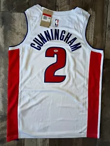 Von Cade Cunningham signiertes Detroit Pistons NBA Swingman Trikot mit Echtheitszertifikat PSA AN69522 - Bild 1 von 6