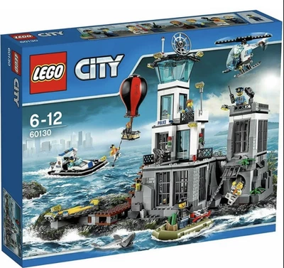 Lego City 60130 - Caserma della polizia - Immagine 1 di 4
