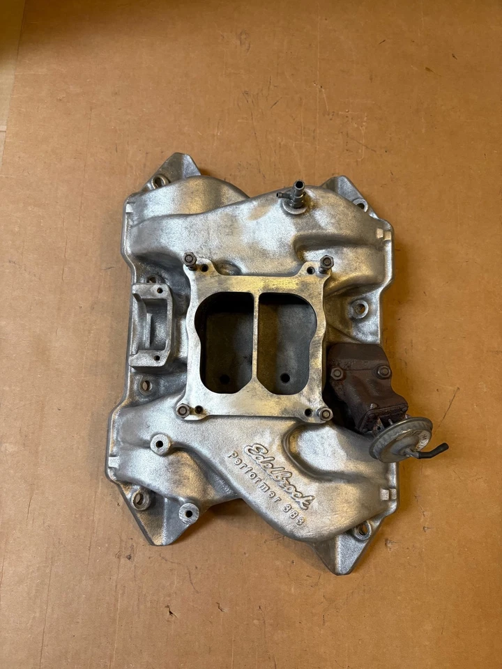 Pieza de colector de admisión MOPAR Edelbrock Performer 383 # 2186 - Dodge / 400 Foto 1 de 4